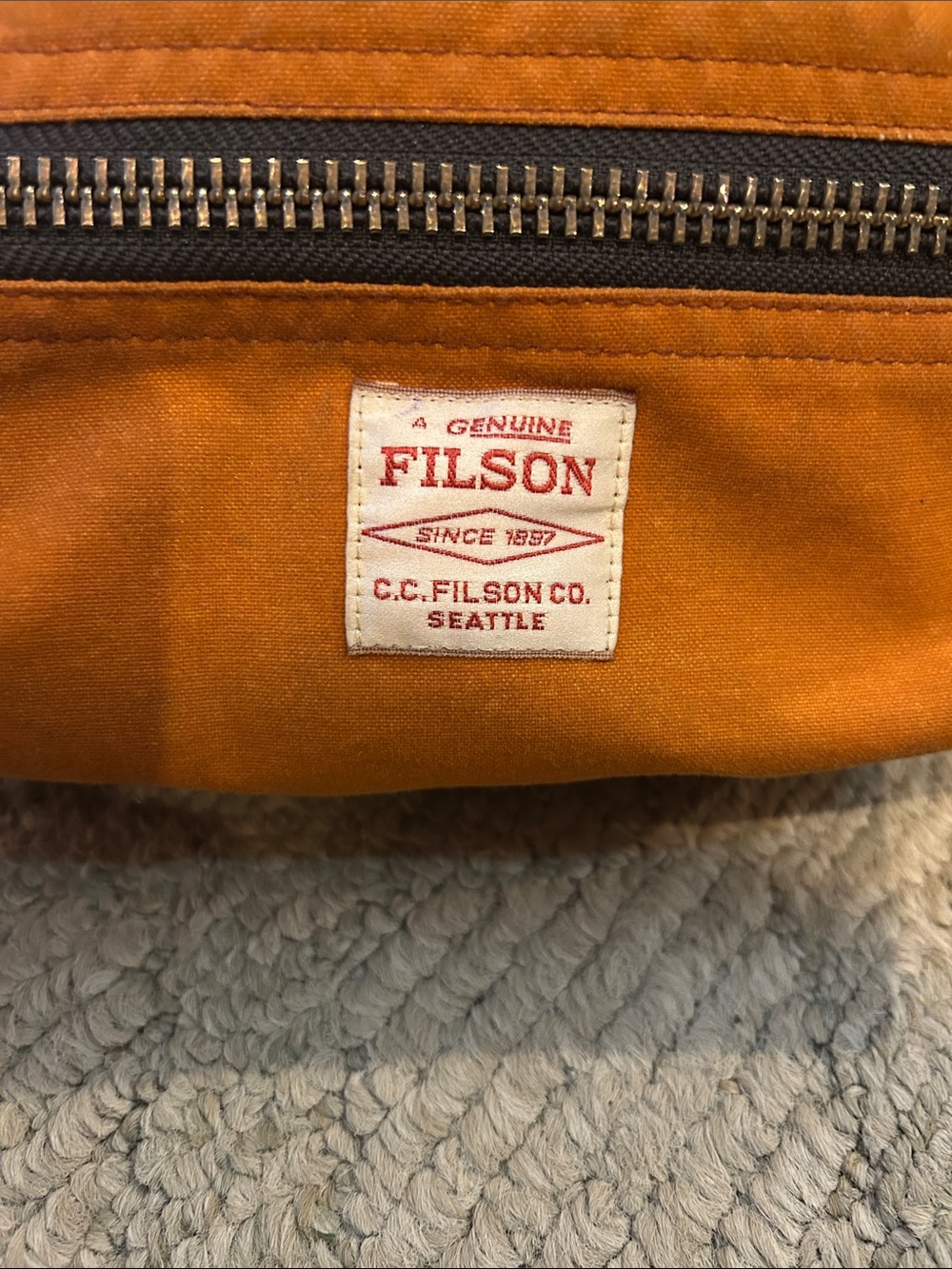 Filson Tin Cloth Travel Kit - Rust Orange - Picture 3 of 10